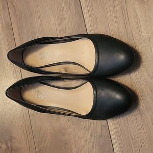 Franco Sarto round toe heels